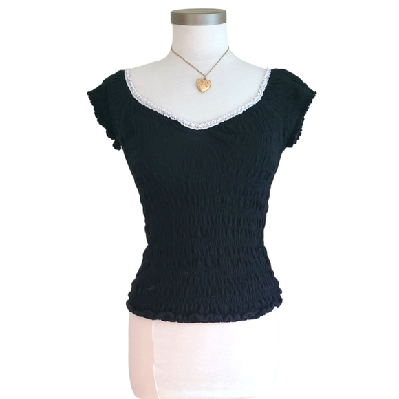 MAJORA Black Top - Picture 1 of 7